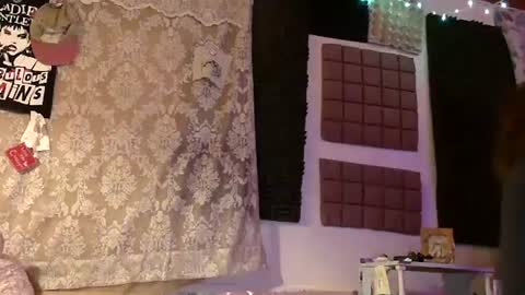 poutyangel online show from January 31, 9:37 pm