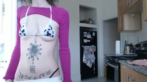 poutyangel online show from December 28, 10:34 pm