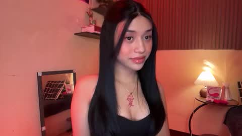 Devine Greyson online show from October 27, 3:45 pm