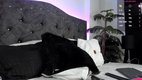 PaulaInsta  paulacastellanos 1Pvt open online show from December 27, 7:51 am