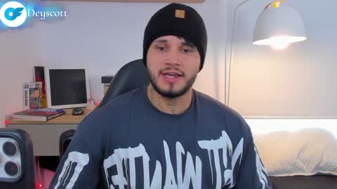 JULIAN online show from January 18, 6:53 pm