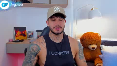 JULIAN online show from March 11, 5:46 pm