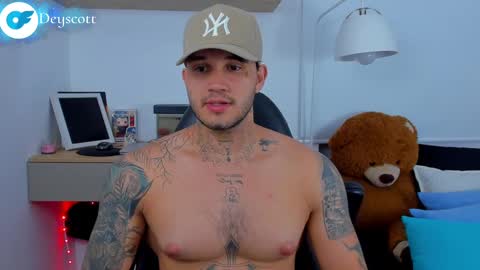 JULIAN online show from February 25, 1:20 am