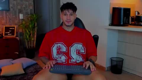 JULIAN online show from November 21, 2:42 am