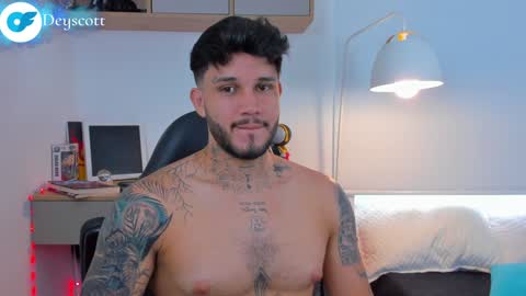 JULIAN online show from January 13, 8:58 pm