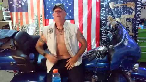 Yeti online show from May 8, 7:41 pm