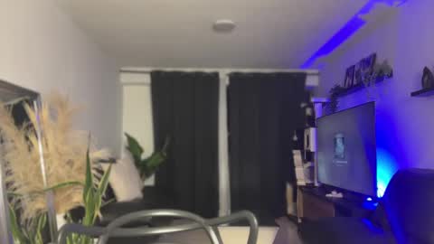 Diego online show from September 14, 1:30 am