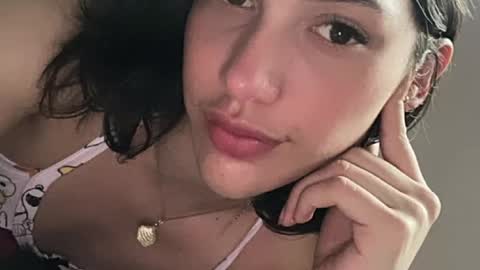 Daphne Sophia Vega online show from March 19, 9:15 am