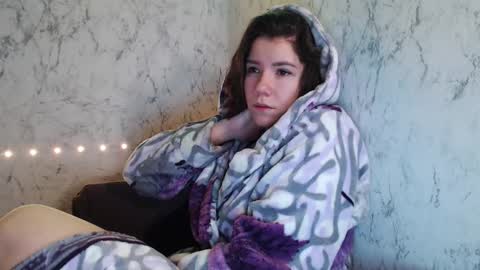 diamond is online show from January 14, 6:49 pm