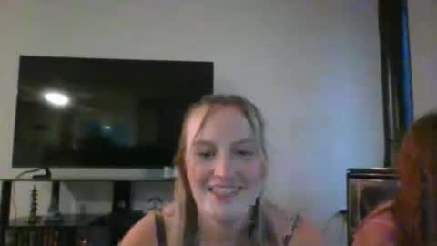 Snapshot of diamondj2104 chatting on September 24, 10:38 pm diamondj2104 online show from September 24, 10:38 pm