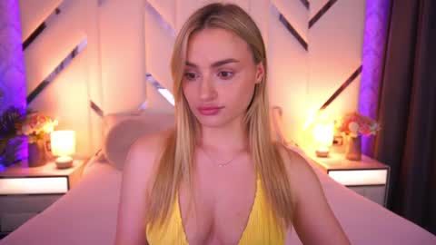 diana_nova online show from June 19, 1:50 pm