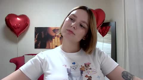 Snapshot of dianemills chatting on February 18, 7:41 pm Diane Mills online show from February 18, 7:41 pm