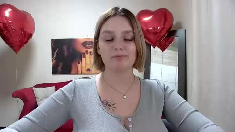 Snapshot of dianemills chatting on February 24, 2:40 am Diane Mills online show from February 24, 2:40 am
