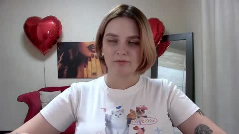 Snapshot of dianemills chatting on February 25, 8:00 pm Diane Mills online show from February 25, 8:00 pm