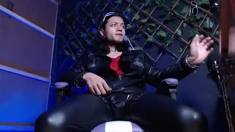 DICAPRIO online show from December 20, 11:50 am