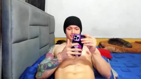 jhon online show from February 2, 10:06 pm