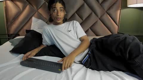 dickie_dicking online show from November 26, 10:50 pm