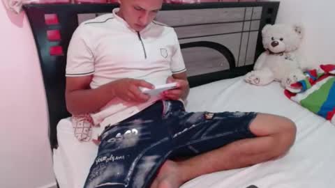 diego_alejita online show from February 15, 1:10 am