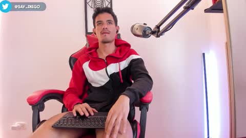 Diego lat online show from September 19, 9:07 pm