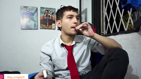 Snapshot of diegorogue_ chatting on February 16, 3:04 am Diego rogue online show from February 16, 3:04 am