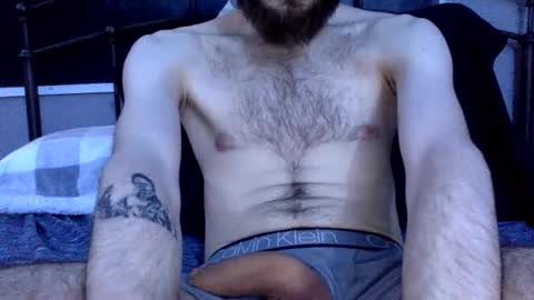 Snapshot of digbicknik chatting on February 18, 2:49 pm digbicknik online show from February 18, 2:49 pm