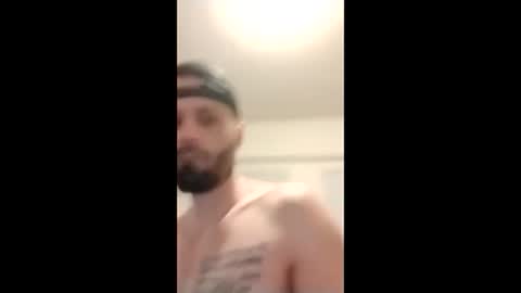 dill801975 online show from February 7, 7:22 am