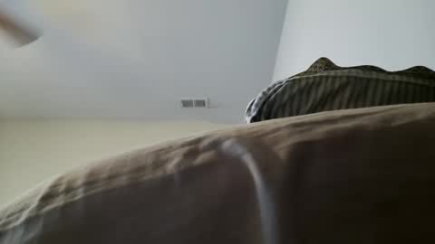 dilligentg81 online show from September 24, 12:50 am