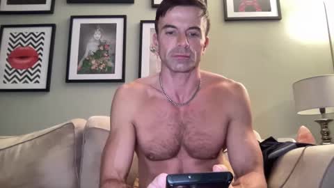 Snapshot of dillonwilde chatting on January 14, 8:15 pm Dillon online show from January 14, 8:15 pm