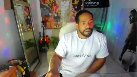 Snapshot of dimitry_muscle chatting on October 3, 12:53 am dimitry kyle mucle online show from October 3, 12:53 am