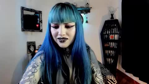 dimmuanddarkness online show from October 17, 9:24 am