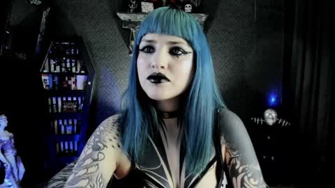 dimmuanddarkness online show from February 1, 3:52 am