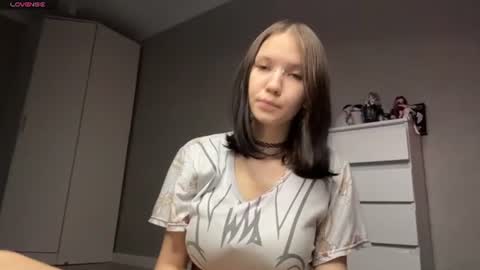 Amelia online show from June 23, 2:01 pm