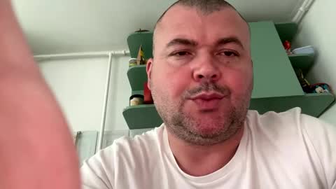 dinodinoxxx online show from June 7, 10:31 am