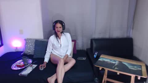 diosa78afrodita online show from March 31, 1:39 am