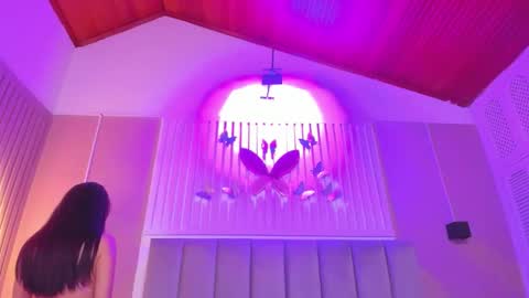 Snapshot of diosa_cristal chatting on October 17, 5:11 am Cristal online show from October 17, 5:11 am