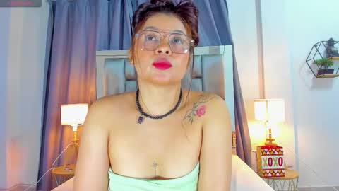 Snapshot of diosahorny69 chatting on September 19, 12:42 pm Karla online show from September 19, 12:42 pm