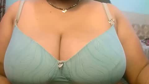 Snapshot of dipa2345 chatting on September 16, 11:12 am dipa2345 online show from September 16, 11:12 am