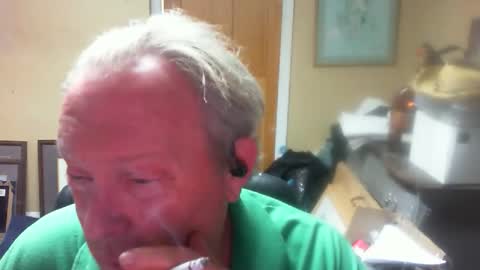 DirtkPitt Fun guy working online show from December 23, 5:57 am