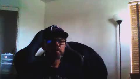 dirtrider15 online show from April 5, 6:27 pm