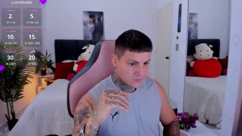 johny online show from October 16, 4:28 pm
