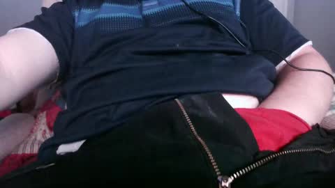 Julio Banderiez online show from April 22, 11:39 am