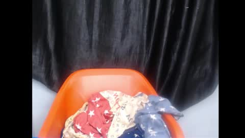 Snapshot of dirtyxxslut chatting on October 3, 12:02 pm dirtyxxslut online show from October 3, 12:02 pm