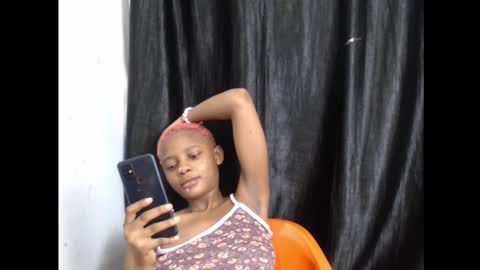 Snapshot of dirtyxxslut chatting on September 30, 10:48 am dirtyxxslut online show from September 30, 10:48 am