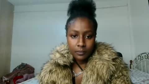 disah_002 online show from September 15, 12:39 pm