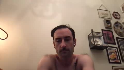 dishonesttool online show from March 26, 6:40 am