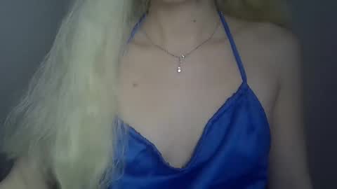 DitaMilton online show from March 14, 2:43 pm