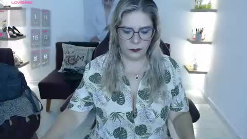 Diva online show from June 10, 7:13 pm