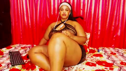 divinebooty93 online show from June 29, 11:54 am