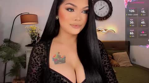    online show from October 13, 12:40 pm