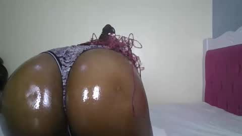 dixie_slutty12 online show from March 2, 7:59 am